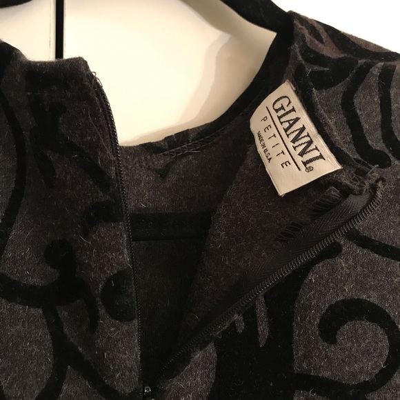 Women’s top - Picture 3 of 5